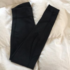 Black lulu lemon leggings